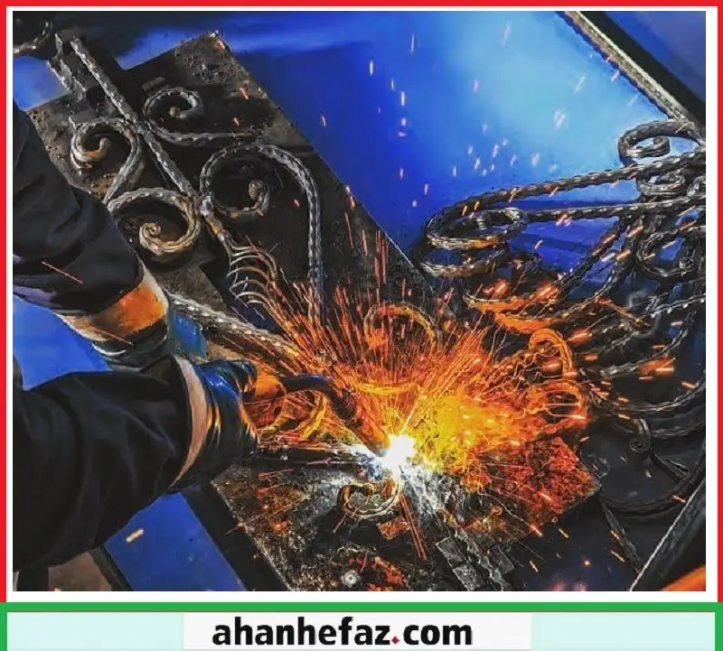 چگونه می توان درب فرفورژه با طرح خاص و اندازه مناسب سفارش داد؟