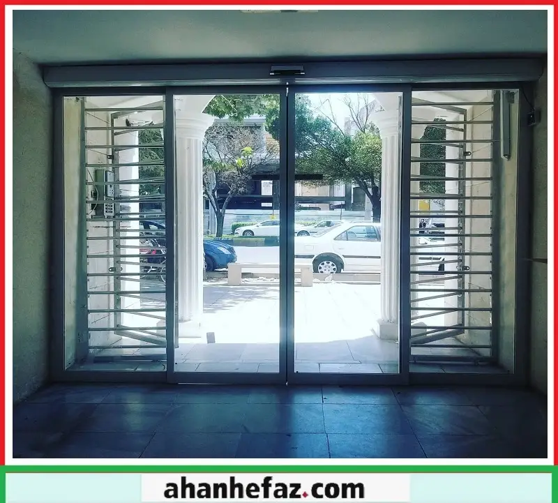 درب اسلایدینگ شیشه ای