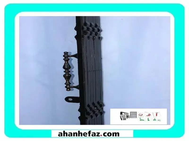 درب آکاردئونی حفاظ برای روی درب
