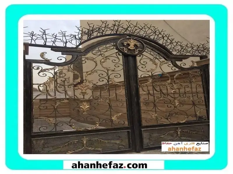 قیمت درب حیاط فرفورژه