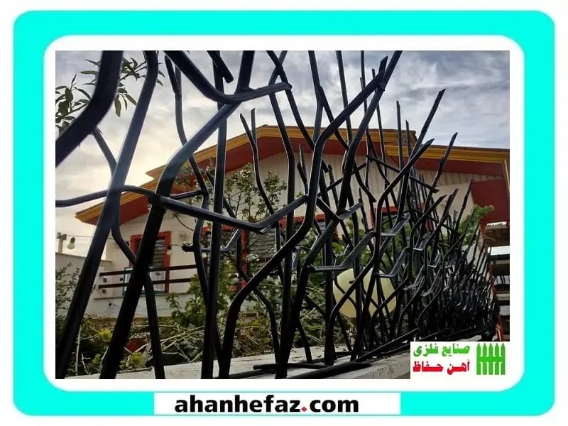 حفاظ دور دیوار